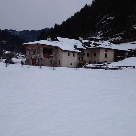 Maso Toneto Hotel Castello-Molina di Fiemme ภายนอก รูปภาพ