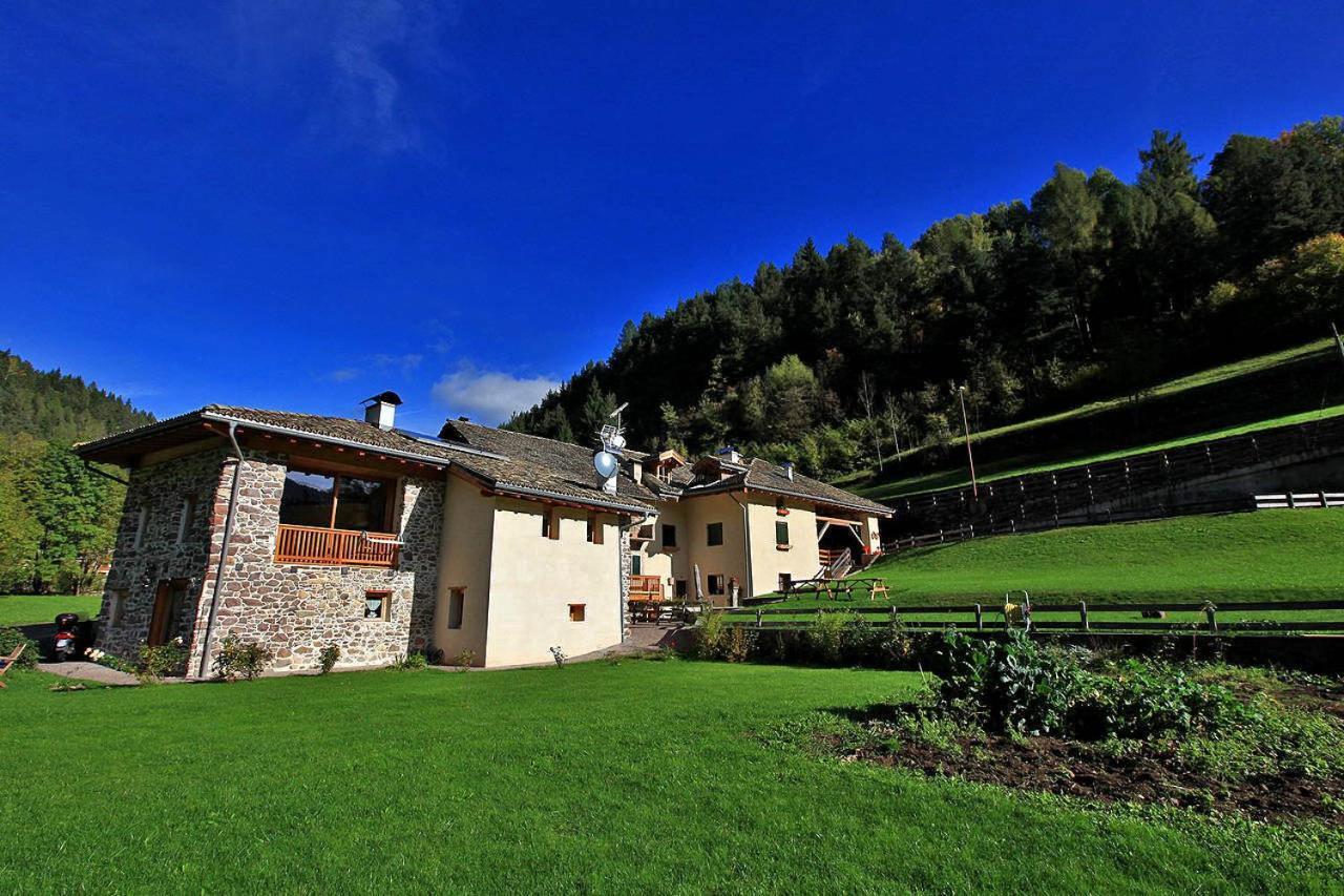 Maso Toneto Hotel Castello-Molina di Fiemme ภายนอก รูปภาพ