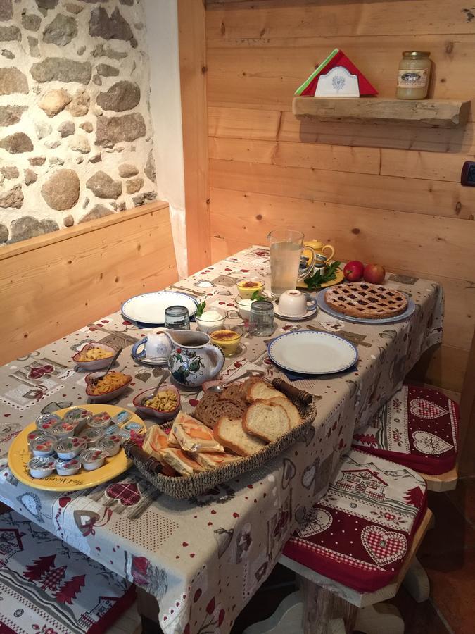 Maso Toneto Hotel Castello-Molina di Fiemme ภายนอก รูปภาพ